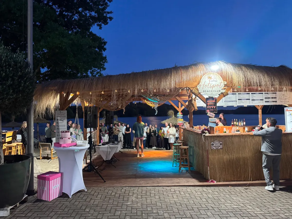 Abendveranstaltung an der Beachbar am Wolfssee in Duisburg